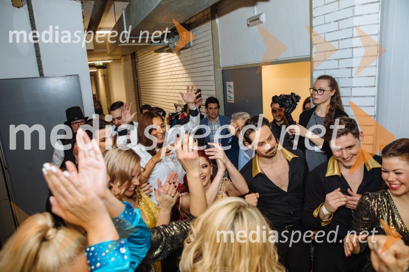 Glasbeno plesni spektakel s Tanjo Žagar