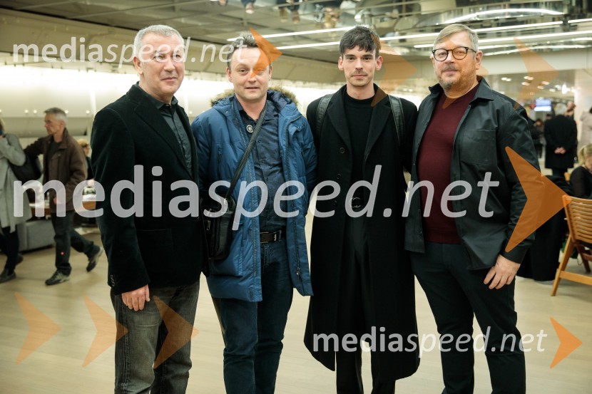  Ivica Buljan, režiser;  ... ;  ... ;  Robert Waltl, direktor, Mini teater2020, premiera drame