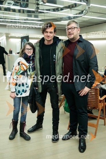  ... ;  ... ;  Robert Waltl, direktor, Mini teater2020, premiera drame