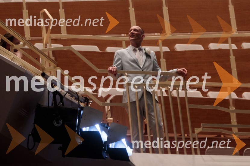 2020, premiera drame