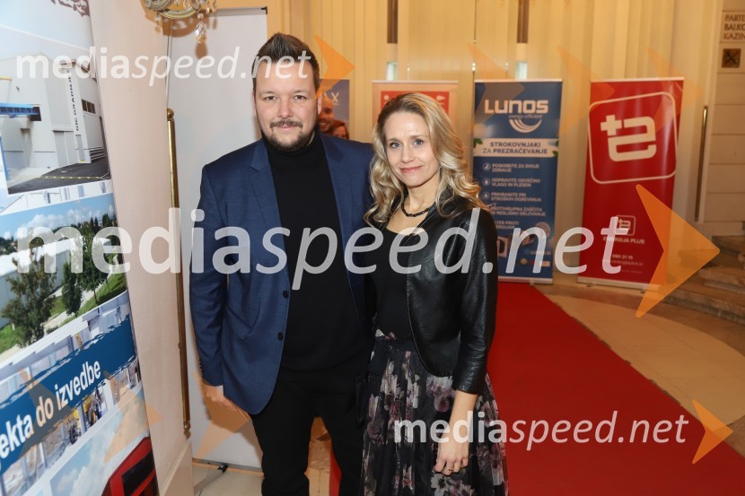  Denis Bende Živčec, novinar, Večer;  Minja Lednik, VečerBob leta 2019 zdravnici in humanitarki Ninni Kozorog