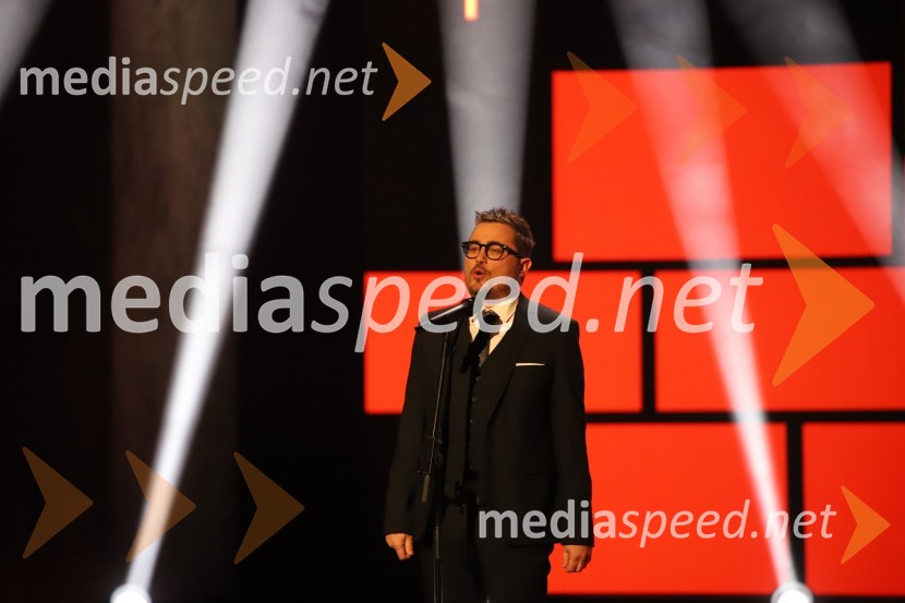  Matija Stepišnik, odgovorni urednik, VečerBob leta 2019 zdravnici in humanitarki Ninni Kozorog