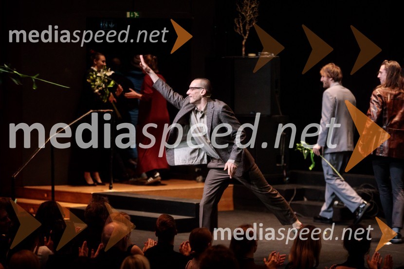 2020, premiera drame