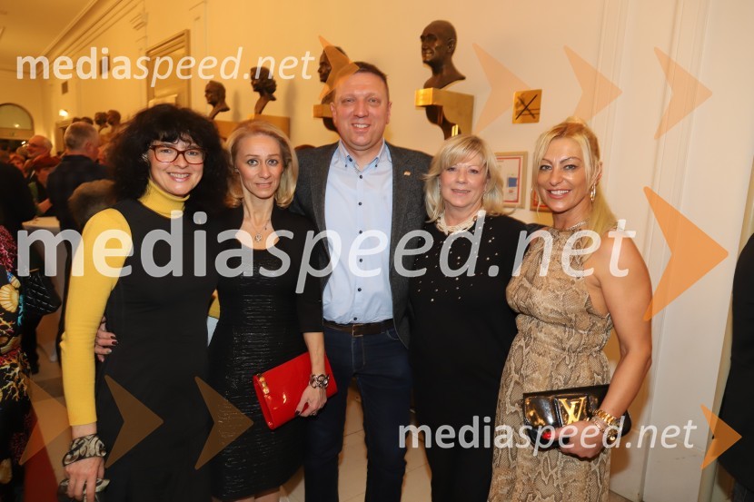  Nataša Matijevič, mestna svetnica;  Lea Nerat; mag. Andrej Rajh, poslanec DZ;  Tatjana Mileta, direktorica GIZ Stari Maribor, programska vodja festivala Špasfest;  Darja Lampret, svetovalka, Pogrebno podjetje MariborBob leta 2019 zdravnici in humanitarki Ninni Kozorog