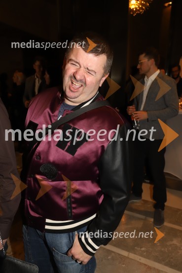  Tinček Bradač, glasbeni redaktor in novinar, Radio MariborBob leta 2019 zdravnici in humanitarki Ninni Kozorog