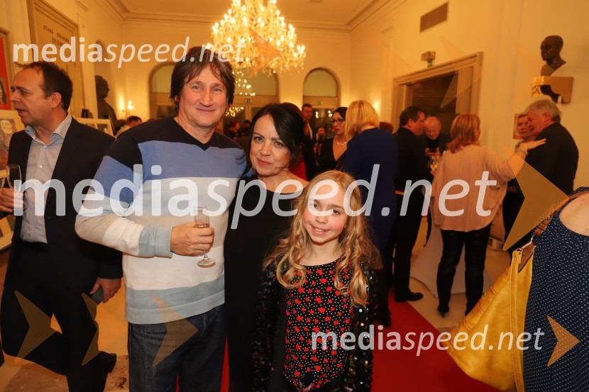 Bob leta 2019 zdravnici in humanitarki Ninni Kozorog