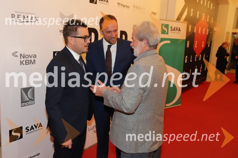  Matija Stepišnik, odgovorni urednik, Večer;  Uroš Hakl, direktor družbe Večer, d.o.o.;  ... Bob leta 2019 zdravnici in humanitarki Ninni Kozorog