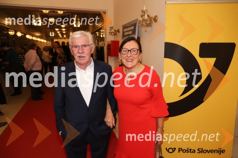  Branko Bezjak, nekdanji direktor, Swaty;  Dunja BezjakBob leta 2019 zdravnici in humanitarki Ninni Kozorog