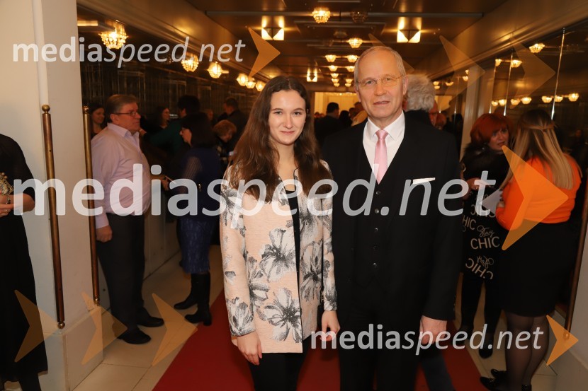  ... ; mag. Boris Sovič, predsednik uprave Elektro Maribor, nekdanji župan Maribora Bob leta 2019 zdravnici in humanitarki Ninni Kozorog