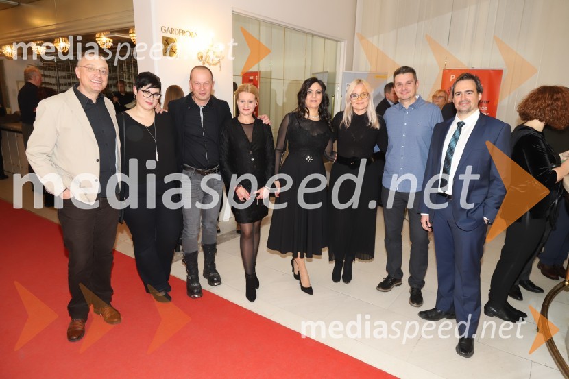  Igor Selan, novinar;  Jasmina Selan, pomočnica direktorja trženja v družbi Gorenje Surovina;  ... ;  ... ;  ... ;  Katja Šeruga, direktorica za področje uredništva medijev, časnik Večer;  ... ;  Miha Klančar, direktor za področje prodaje in marketinga, Večer d.d.Bob leta 2019 zdravnici in humanitarki Ninni Kozorog