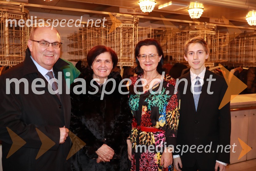 Jožef Horvat, poslanec, NSi;  Irena Horvat; dr. Verica Trstenjak, pravnica;  Marko TrstenjakBob leta 2019 zdravnici in humanitarki Ninni Kozorog