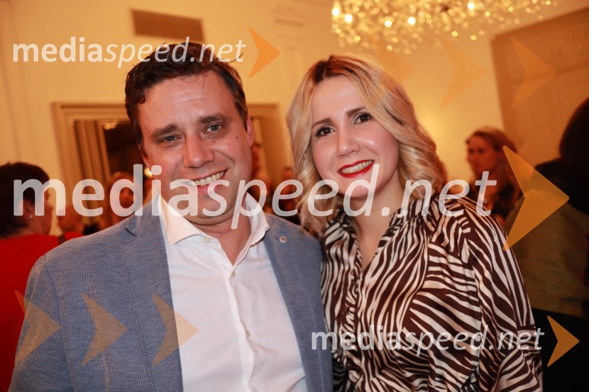  Gregor Lednik, Zavarovalnica Sava, predsednik ASK Branik;  Natalija Cvetko, vodja projektov, MediaspeedBob leta 2019 zdravnici in humanitarki Ninni Kozorog