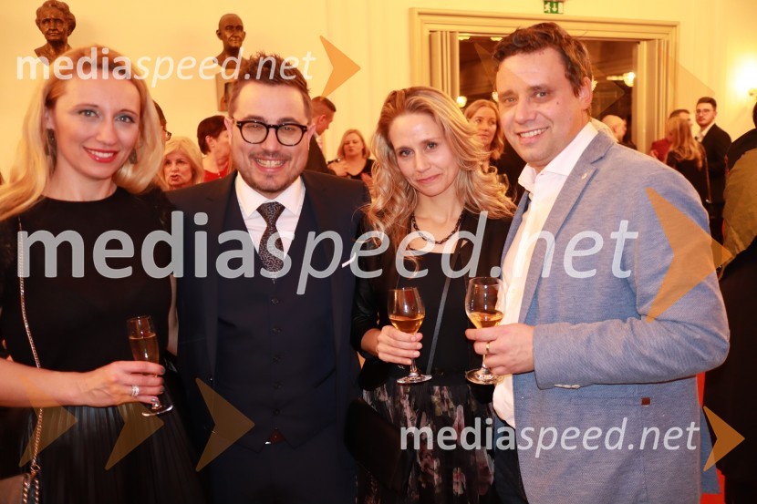  ... ;  Matija Stepišnik, odgovorni urednik, Večer;  Minja Lednik, Večer;  Gregor Lednik, Zavarovalnica Sava, predsednik ASK BranikBob leta 2019 zdravnici in humanitarki Ninni Kozorog