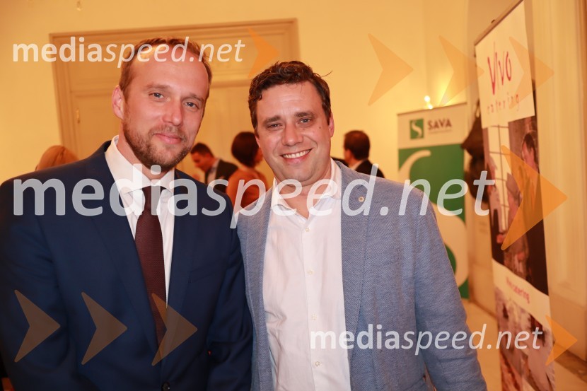  Uroš Hakl, direktor družbe Večer, d.o.o.;  Gregor Lednik, Zavarovalnica Sava, predsednik ASK BranikBob leta 2019 zdravnici in humanitarki Ninni Kozorog