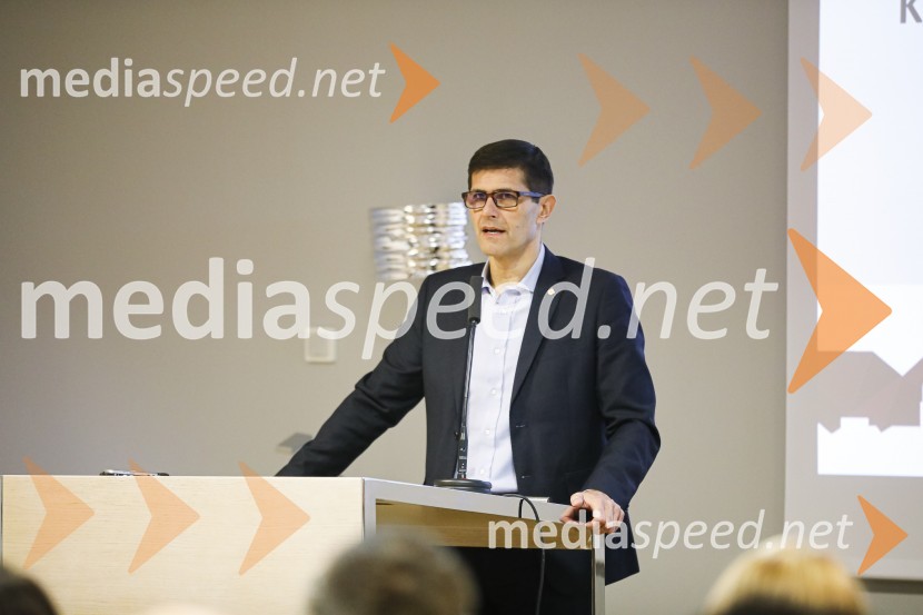  Matjaž Rakovec, župan Mestne občine KranjKranj - mesto prihodnosti za starejše