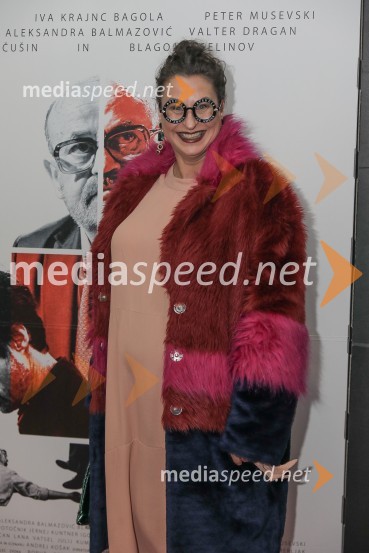  Urška Comino, samozaposlena v kulturiVsi proti vsem, premiera slovenskega filma