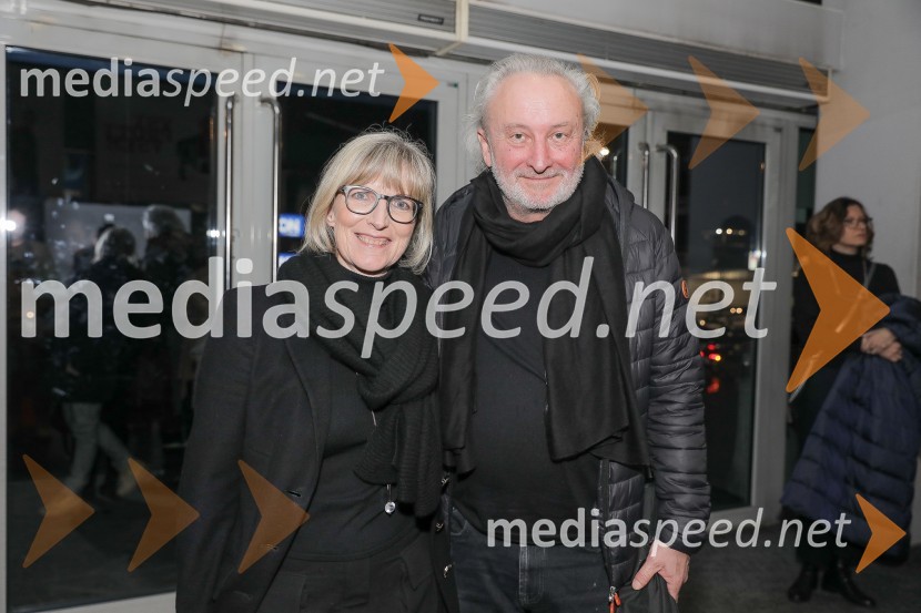  Špela Levičnik Oblak, scenaristka;  Peter Bratuša, režiserVsi proti vsem, premiera slovenskega filma