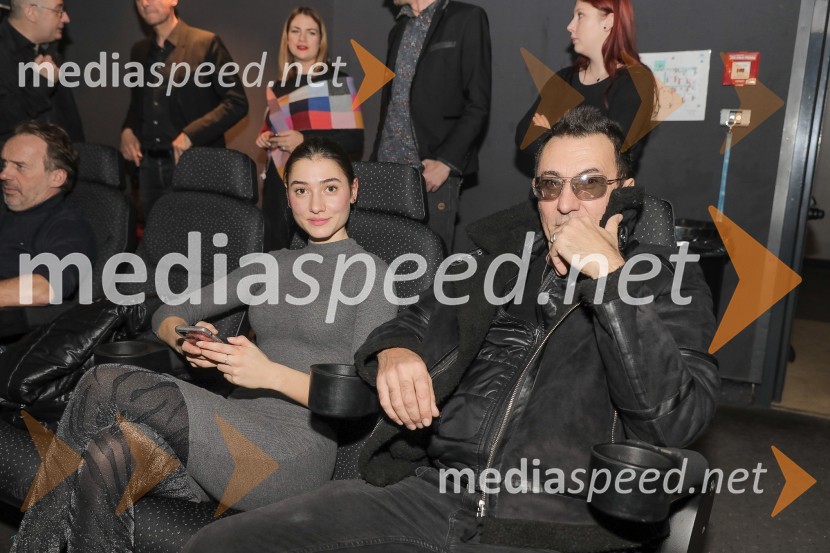  Zala Djurić, manekenka;  Branko Djurić, igralecVsi proti vsem, premiera slovenskega filma