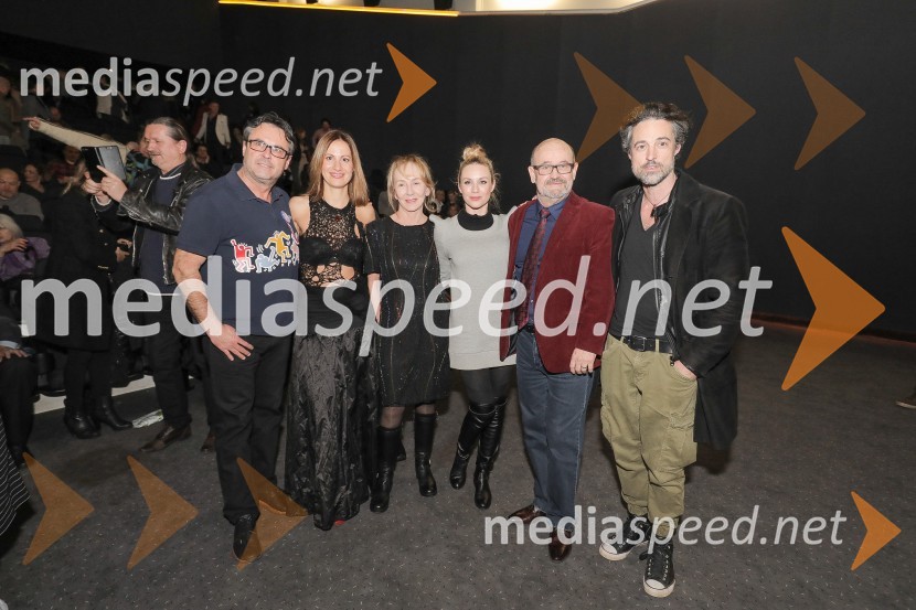  Jernej Kuntner, igralec;  Aleksandra  Balmazović, igralka;  ... ;  Iva Krajnc Bagola, igralka;  Vlado Novak, igralec;  Rok Vihar, igralecVsi proti vsem, premiera slovenskega filma