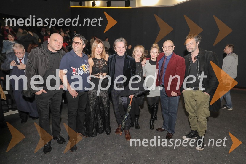 ... ;  Jernej Kuntner, igralec;  Aleksandra  Balmazović, igralka;  Andrej Košak, režiser;  ... ;  Iva Krajnc Bagola, igralka;  Vlado Novak, igralec;  Rok Vihar, igralecVsi proti vsem, premiera slovenskega filma
