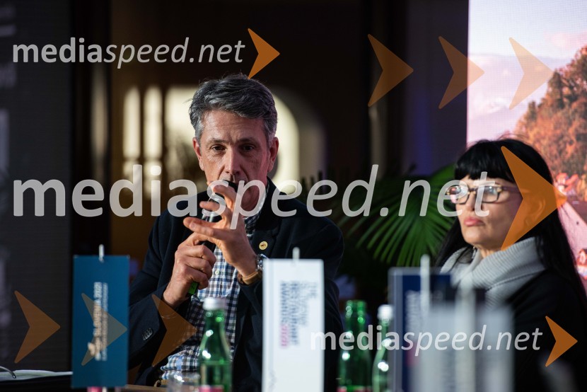 Okrogla miza - Slovenija gastronomska destinacija