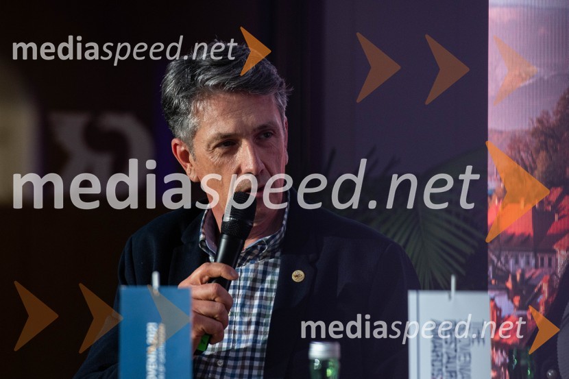 Okrogla miza - Slovenija gastronomska destinacija