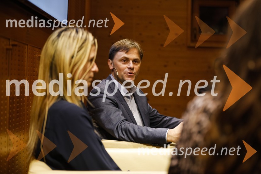 Pogovor o inovativnosti z mag. Metko Svetlin, dr. Mihom Škerlavajem in mag. Tomažem Laniškom