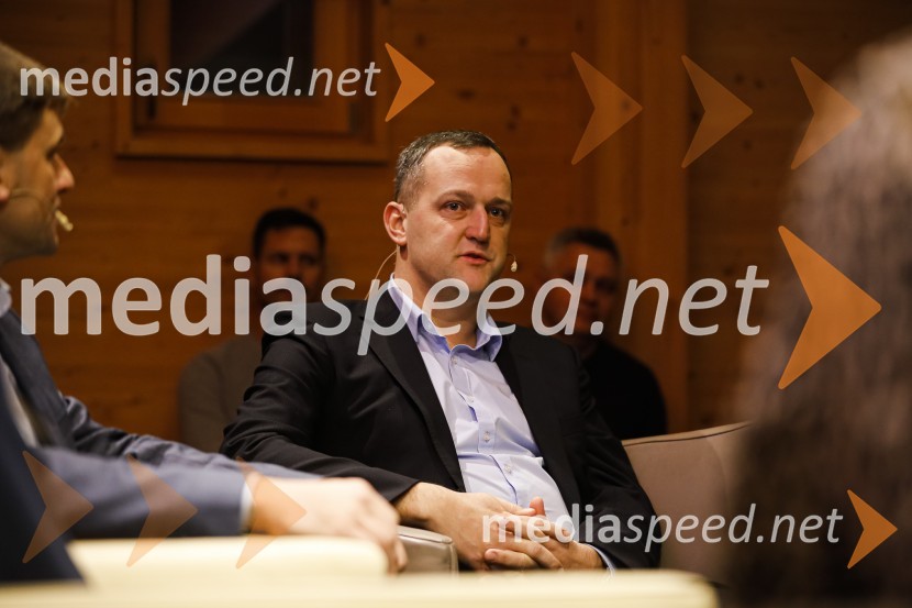 Pogovor o inovativnosti z mag. Metko Svetlin, dr. Mihom Škerlavajem in mag. Tomažem Laniškom