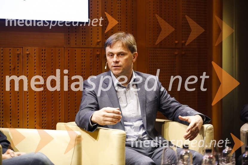 Pogovor o inovativnosti z mag. Metko Svetlin, dr. Mihom Škerlavajem in mag. Tomažem Laniškom