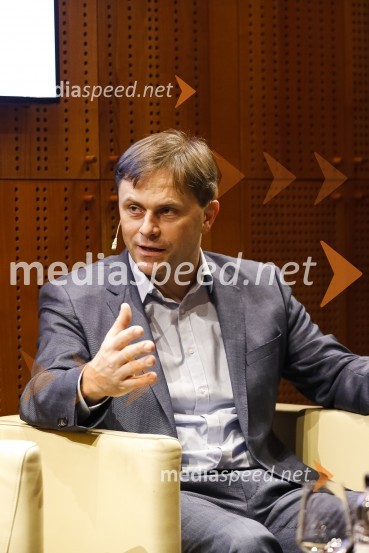 Pogovor o inovativnosti z mag. Metko Svetlin, dr. Mihom Škerlavajem in mag. Tomažem Laniškom