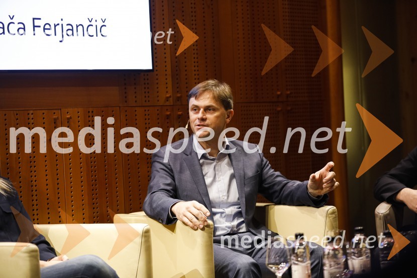 Pogovor o inovativnosti z mag. Metko Svetlin, dr. Mihom Škerlavajem in mag. Tomažem Laniškom