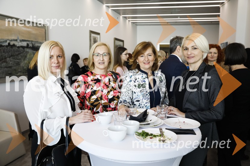 Januarski pogovor, Profiles International