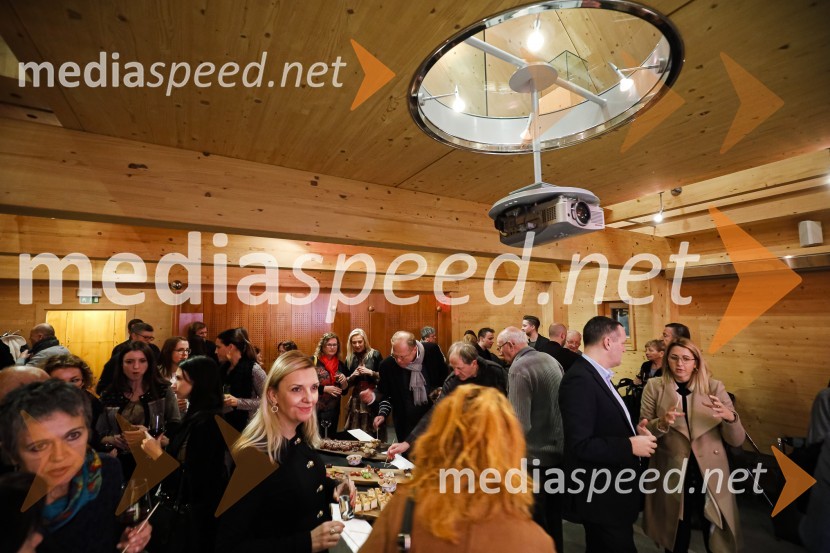 Pogovor o inovativnosti z mag. Metko Svetlin, dr. Mihom Škerlavajem in mag. Tomažem Laniškom