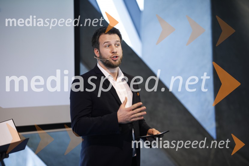 Januarski pogovor, Profiles International