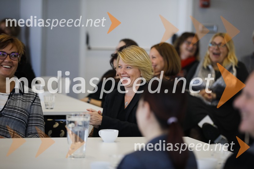 Januarski pogovor, Profiles International