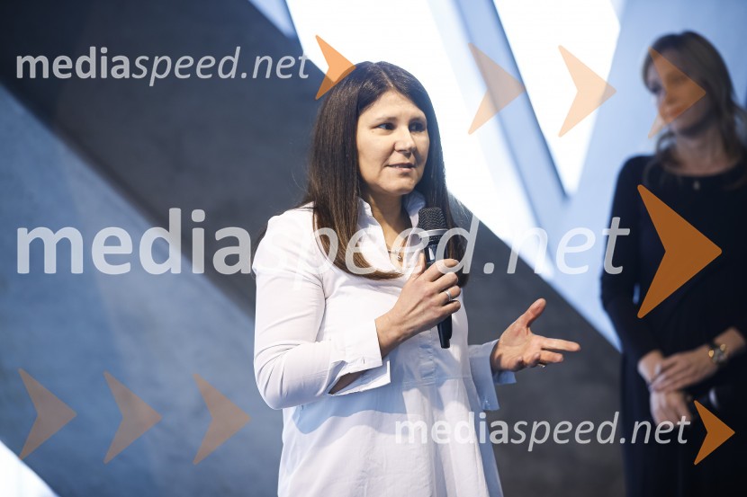 Januarski pogovor, Profiles International