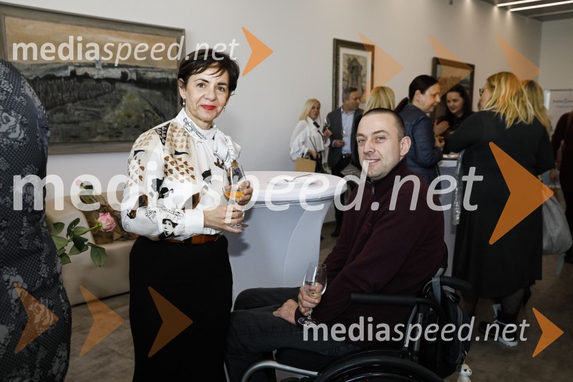 Januarski pogovor, Profiles International