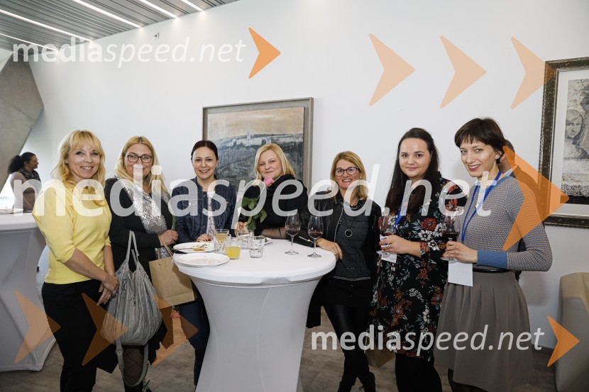 Januarski pogovor, Profiles International