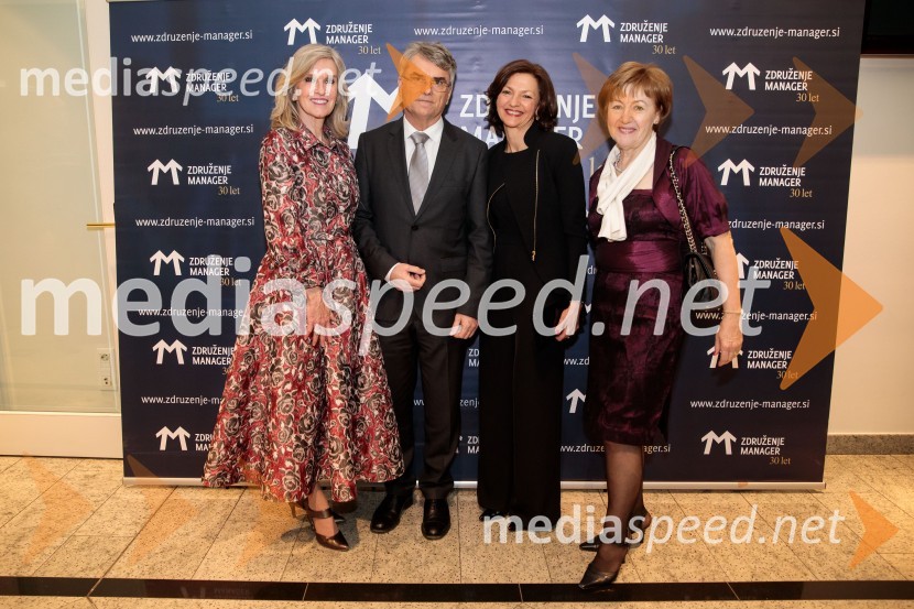 Priznanje za življenjsko delo na področju managementa Jožetu Mermalu, januarsko srečanje Združenja Manager