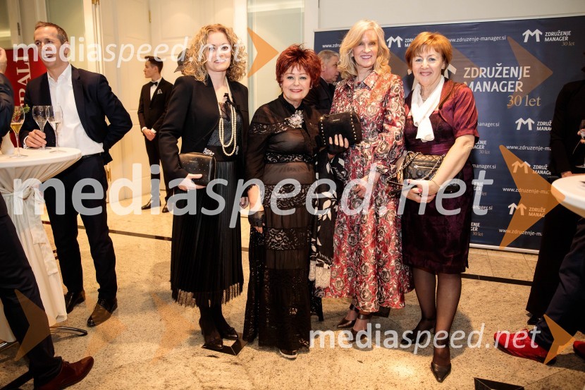 Priznanje za življenjsko delo na področju managementa Jožetu Mermalu, januarsko srečanje Združenja Manager