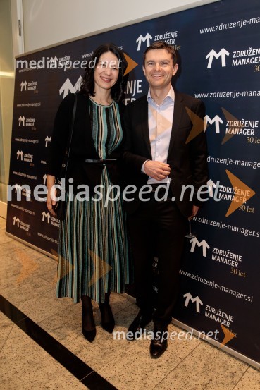 Priznanje za življenjsko delo na področju managementa Jožetu Mermalu, januarsko srečanje Združenja Manager