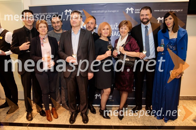 Priznanje za življenjsko delo na področju managementa Jožetu Mermalu, januarsko srečanje Združenja Manager
