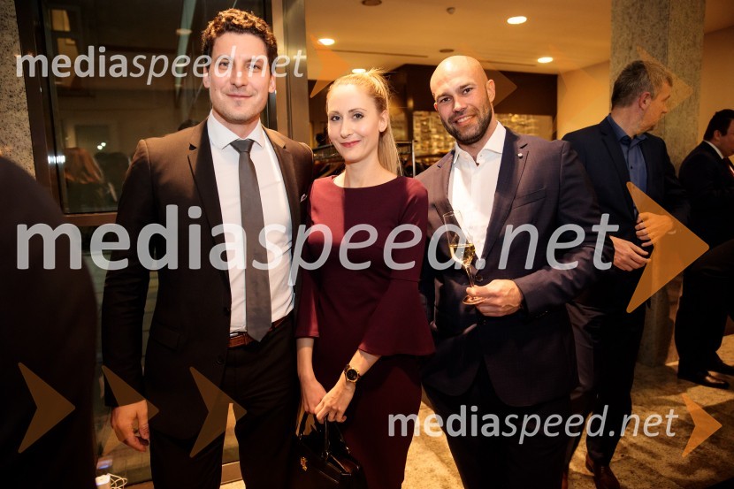 Priznanje za življenjsko delo na področju managementa Jožetu Mermalu, januarsko srečanje Združenja Manager