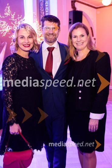 Priznanje za življenjsko delo na področju managementa Jožetu Mermalu, januarsko srečanje Združenja Manager