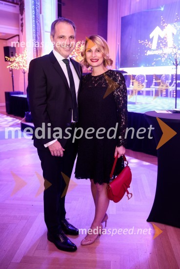 Priznanje za življenjsko delo na področju managementa Jožetu Mermalu, januarsko srečanje Združenja Manager