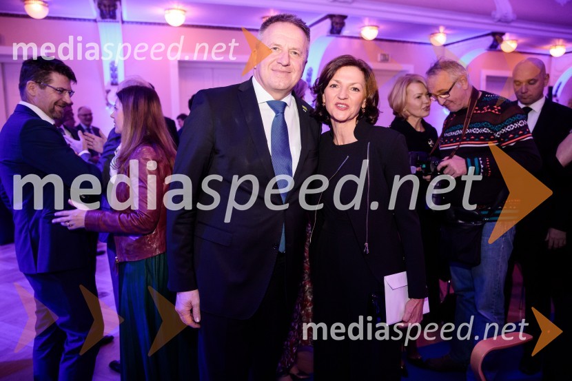  Zdravko Počivalšek, minister za gospodarski razvoj in tehnologijo; prof. dr. Maja Makovec Brenčič, nekdanja ministrica za izobraževanje, znanost in športPriznanje za življenjsko delo na področju managementa Jožetu Mermalu, januarsko srečanje Združenja Manager