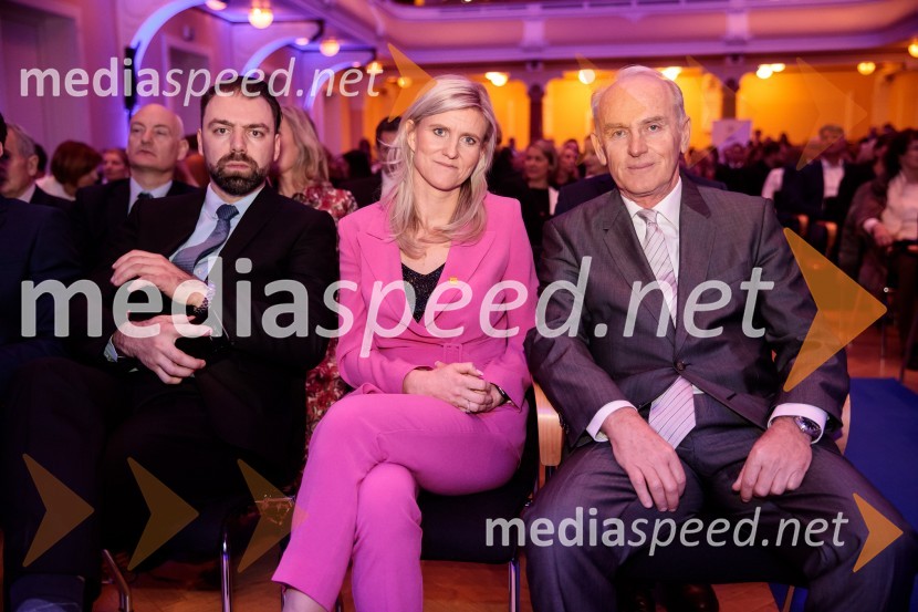 Priznanje za življenjsko delo na področju managementa Jožetu Mermalu, januarsko srečanje Združenja Manager