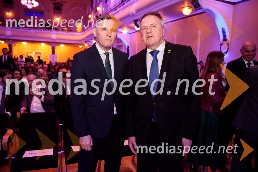 Priznanje za življenjsko delo na področju managementa Jožetu Mermalu, januarsko srečanje Združenja Manager