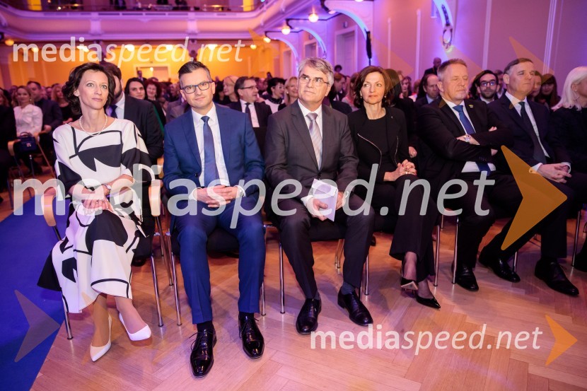 Priznanje za življenjsko delo na področju managementa Jožetu Mermalu, januarsko srečanje Združenja Manager