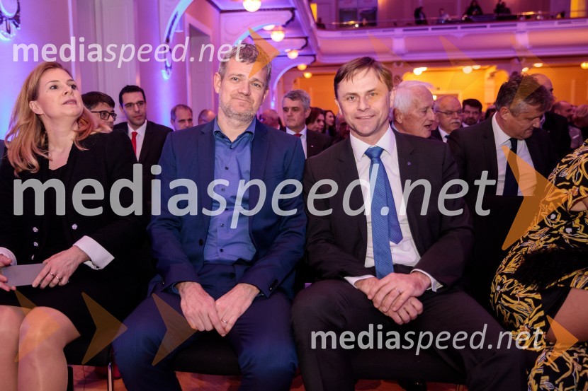 Priznanje za življenjsko delo na področju managementa Jožetu Mermalu, januarsko srečanje Združenja Manager